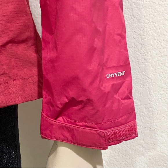 THE NORTH FACE Pink Red Dryvent Women’s Hooded Rain Jacket Size XS - Picture 7 of 16